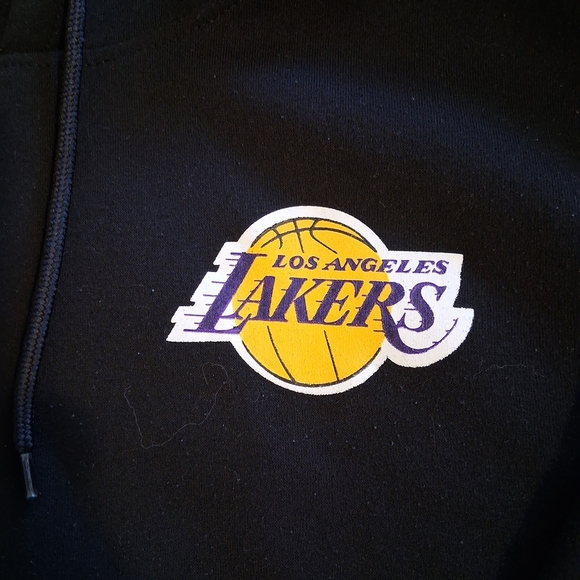 Los Angeles Lakers Black Hoodie - Picture 3 of 5